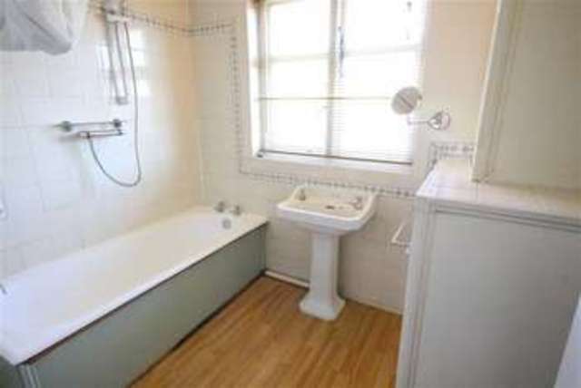  Image of 3 Bedroom Property for sale at Norton Road Uxbridge Uxbridge, UB8 2PT
