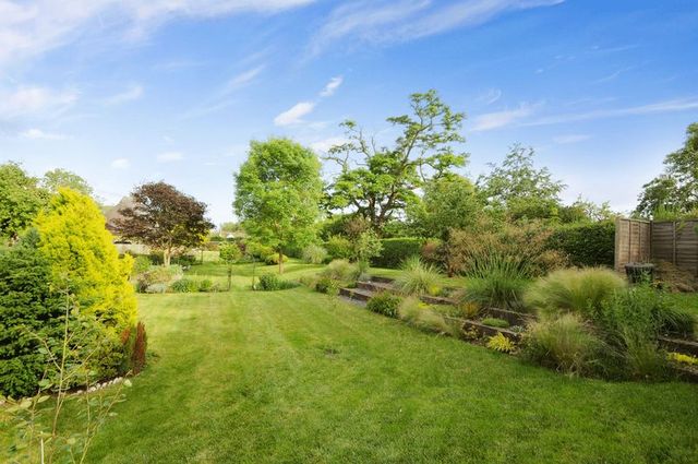  Image of 4 Bedroom Detached for sale at Paper Mill Lane  South Moreton, OX11 9AH
