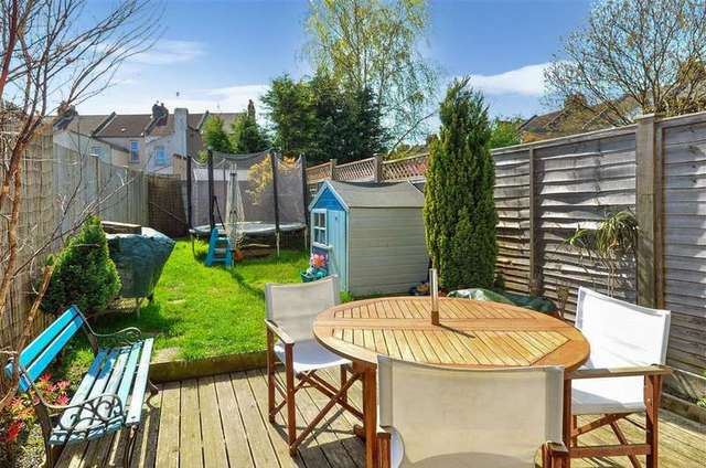  Image of 3 Bedroom Terraced for sale at Gillingham Kent Gillingham, ME7 5JE