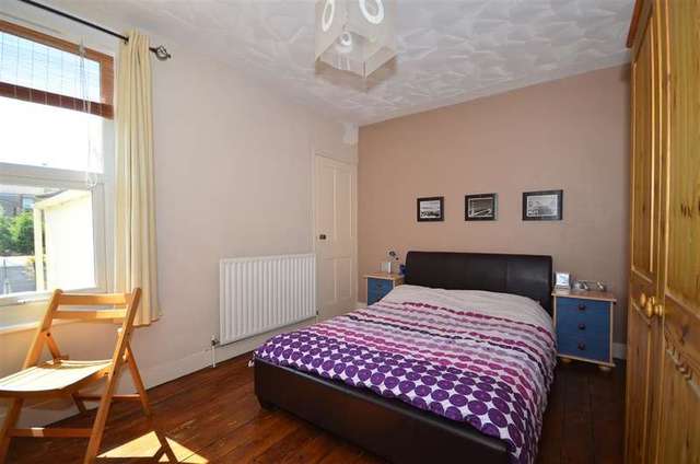  Image of 3 Bedroom Terraced for sale at Gillingham Kent Gillingham, ME7 5JE