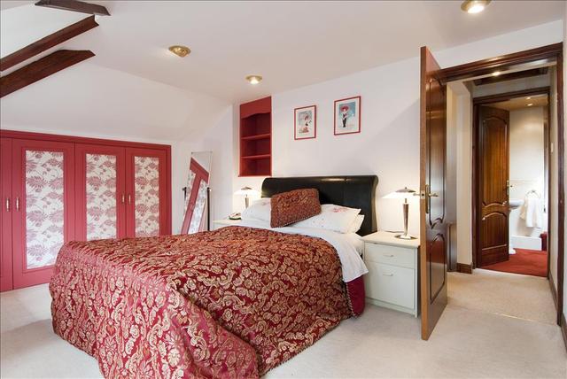  Image of 4 Bedroom Detached for sale at Runcorn Road Little Leigh Northwich, CW8 4RU