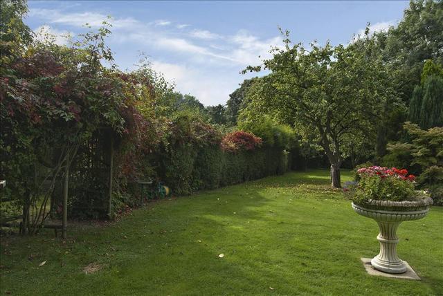  Image of 4 Bedroom Detached for sale at Runcorn Road Little Leigh Northwich, CW8 4RU