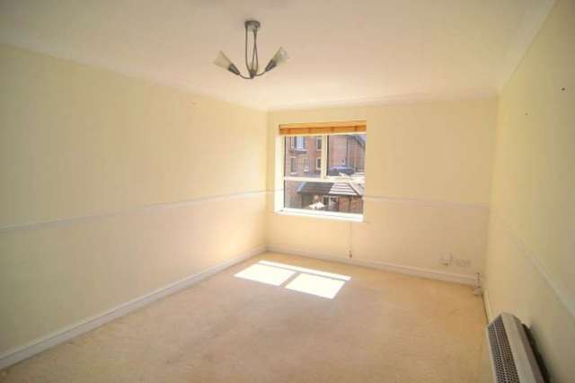  Image of 1 Bedroom Flat to rent at Seafire Court Mitchell Close Southampton, SO19 7SP