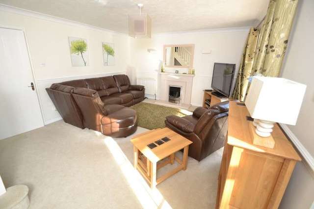  Image of 3 Bedroom Detached for sale at Chandler