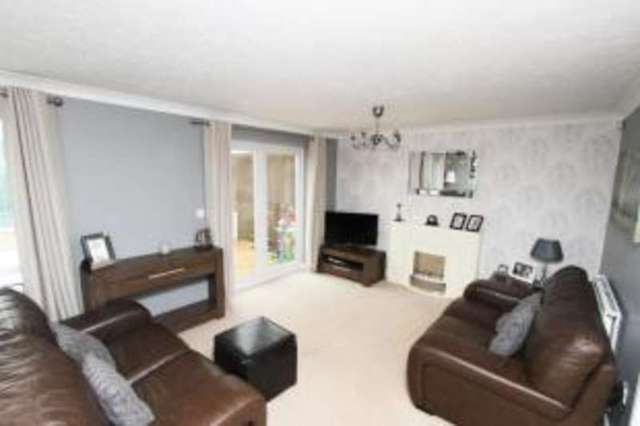  Image of 3 Bedroom Detached for sale at Renishaw Sheffield Renishaw, S21 3WN