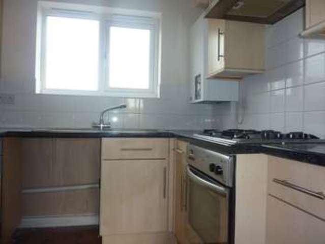  Image of 3 Bedroom Flat to rent at St Andrews Close  Shoeburyness, SS3 9DD