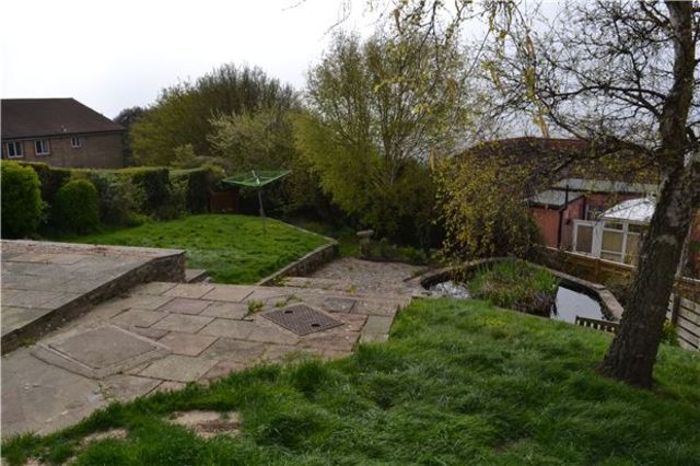  Image of 2 Bedroom Detached for sale at East Sussex, TN38 0PH