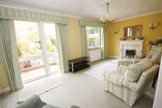  Image of 2 Bedroom Detached for sale at Sylvia Avenue Hatch End Pinner, HA5 4QL