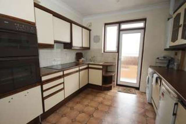  Image of 2 Bedroom Detached for sale at Sylvia Avenue Hatch End Pinner, HA5 4QL