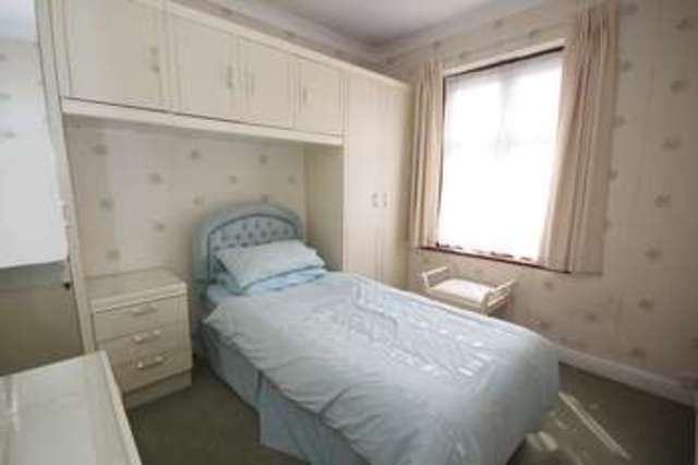  Image of 2 Bedroom Detached for sale at Sylvia Avenue Hatch End Pinner, HA5 4QL