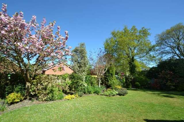  Image of 4 Bedroom Detached for sale at Verwood, BH31 6LA