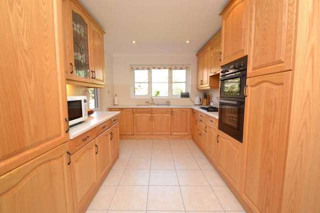  Image of 4 Bedroom Detached for sale at Verwood, BH31 6LA