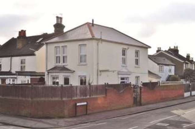  Image of 4 Bedroom Detached for sale at Walton Road  West Molesey, KT8 2HY