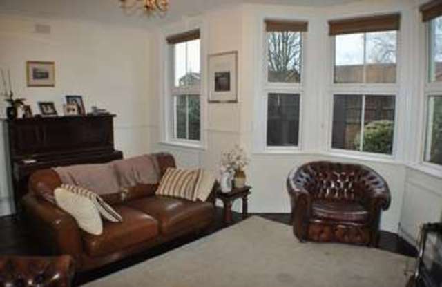  Image of 4 Bedroom Detached for sale at Walton Road  West Molesey, KT8 2HY