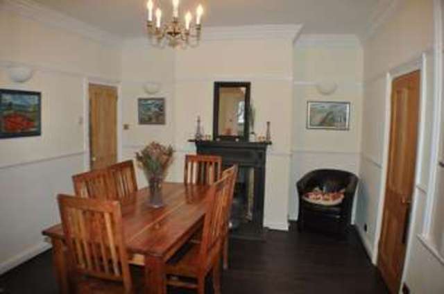  Image of 4 Bedroom Detached for sale at Walton Road  West Molesey, KT8 2HY