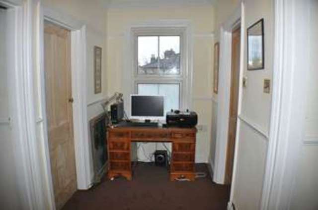  Image of 4 Bedroom Detached for sale at Walton Road  West Molesey, KT8 2HY