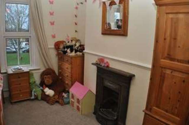  Image of 4 Bedroom Detached for sale at Walton Road  West Molesey, KT8 2HY