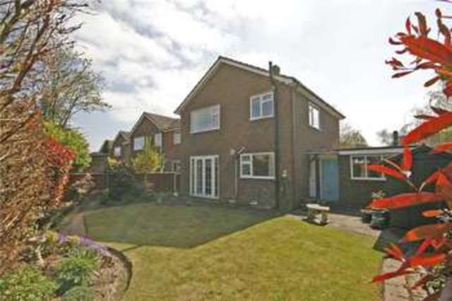  Image of 3 Bedroom Detached for sale at Woodham  Woodham, KT15 3SL