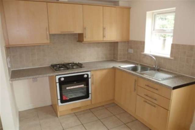  Image of 2 Bedroom Detached to rent at Nottingham, NG6 8HP