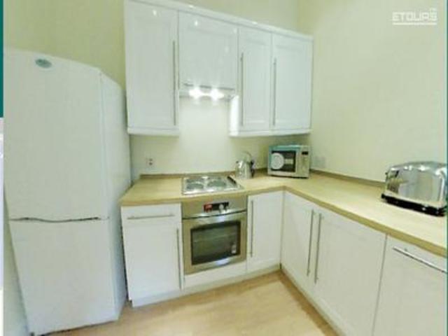  Image of 4 Bedroom Flat to rent at Dundee  Dundee, DD4 6NL