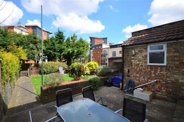  Image of 2 Bedroom Terraced for sale at Maidstone Kent Maidstone, ME15 6RZ