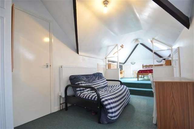  Image of Studio to rent at Ealing, W5 2DW