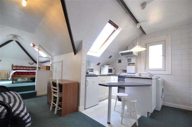  Image of Studio to rent at Ealing, W5 2DW