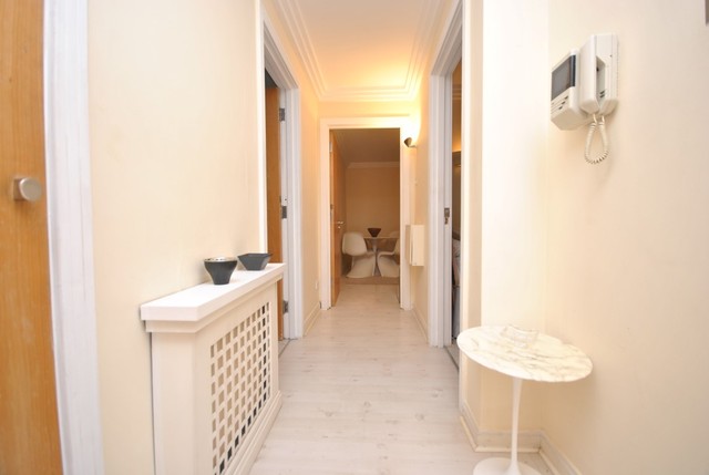  Image of 2 Bedroom Flat for sale at Bourdon Street  London, W1K 3PU