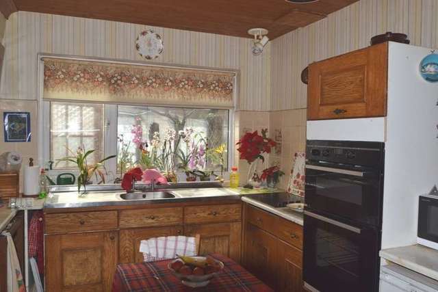  Image of 4 Bedroom Detached for sale at 29 Chantry Lane Newtown Beaminster, DT8 3ER
