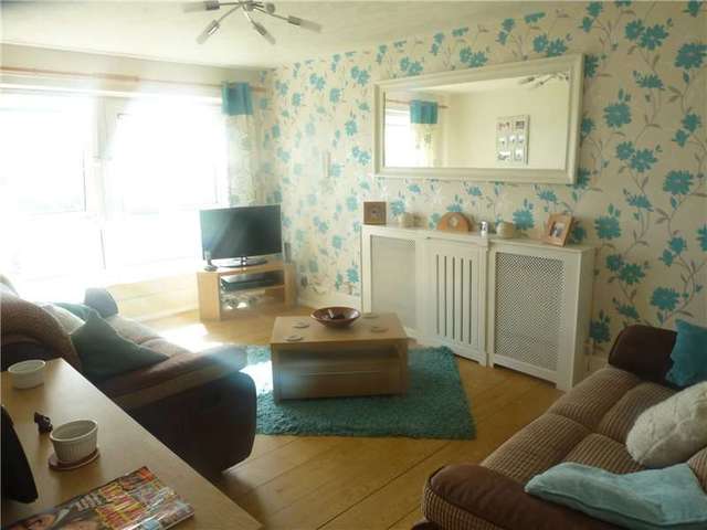  Image of 2 Bedroom Flat for sale at Leeds, LS9 7EX