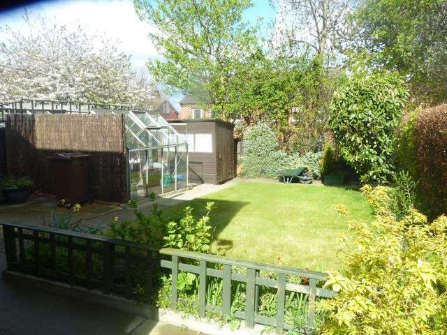  Image of 3 Bedroom Semi-Detached for sale at Leeds, LS9 6EA