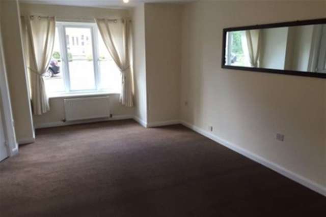  Image of 2 Bedroom Detached to rent at Birmingham, B27 6SU