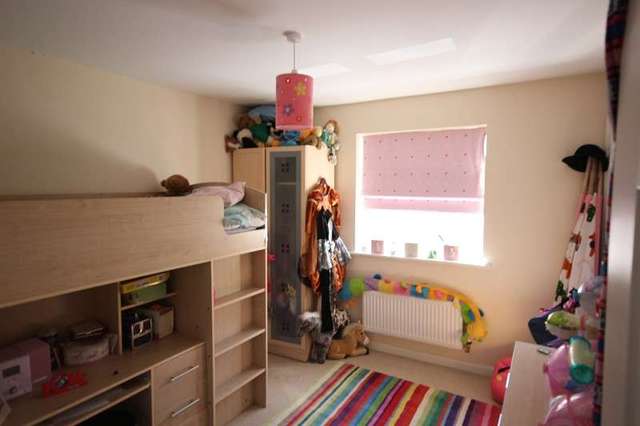  Image of 4 Bedroom Detached for sale at Chedington Close  Kettering, NN15 6FA