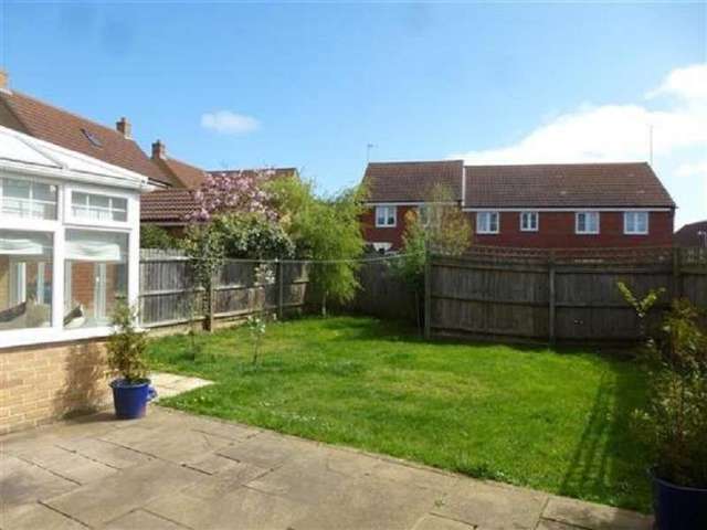  Image of 4 Bedroom Detached for sale at Chedington Close  Kettering, NN15 6FA