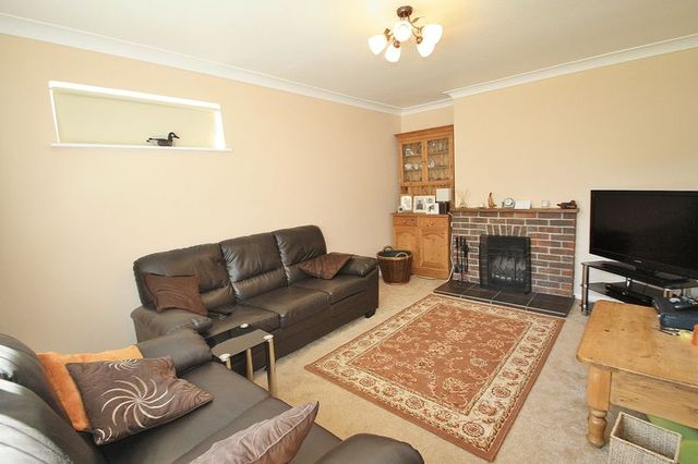  Image of 4 Bedroom Semi-Detached for sale at Queens Road Cholsey Wallingford, OX10 9QX