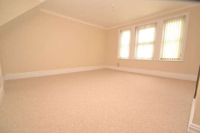  Image of 3 Bedroom Maisonette for sale at Christchurch, BH23 1QP