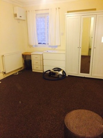  Image of Terraced to rent at CHURCH HILL  WALTHAMSTOW, E17 3AB