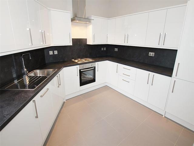  Image of 3 Bedroom Flat to rent at City Centre Edinburgh Edinburgh, EH3 7AA
