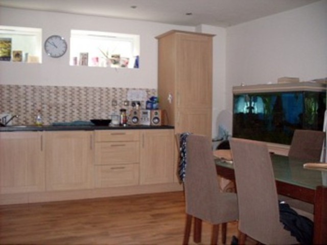  Image of 2 Bedroom Detached to rent at Coleridge Road  Finsbury Park, N4 3AG