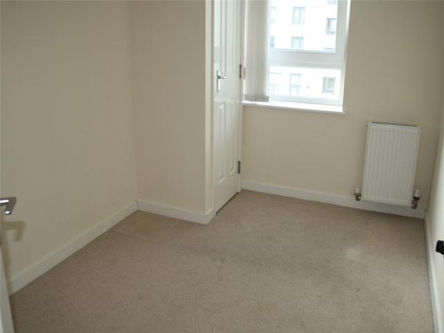  Image of 2 Bedroom Flat to rent at Granton Edinburgh Edinburgh, EH5 1FB