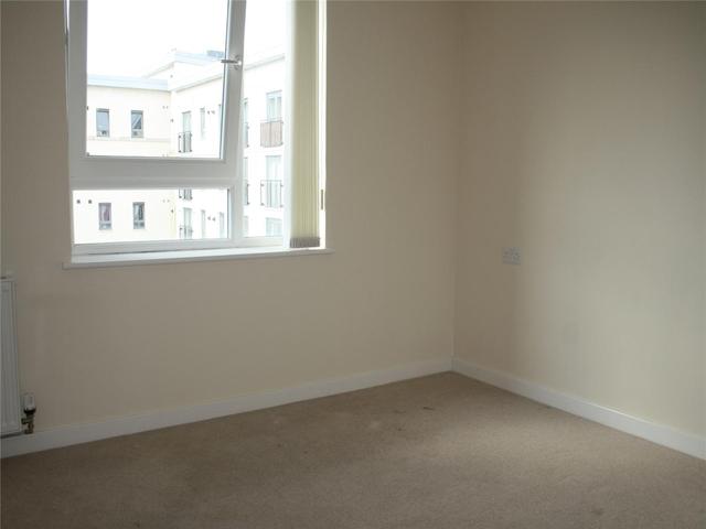  Image of 2 Bedroom Flat to rent at Granton Edinburgh Edinburgh, EH5 1FB