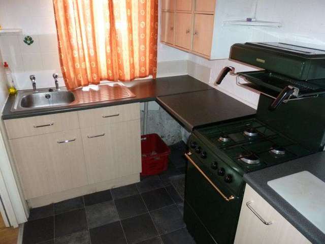  Image of 2 Bedroom Detached to rent at Leeds, LS9 6DG