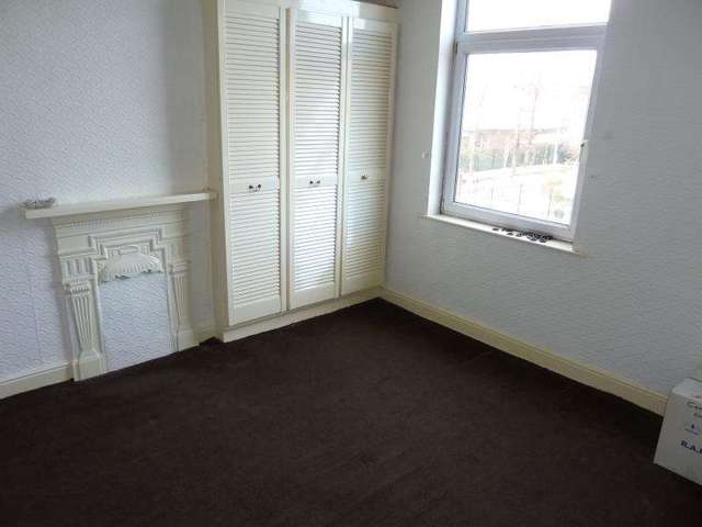  Image of 2 Bedroom Detached to rent at Leeds, LS9 6DG