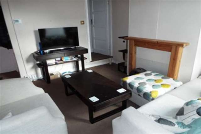  Image of 2 Bedroom Detached to rent at Stoke-on-Trent, ST1 3JA