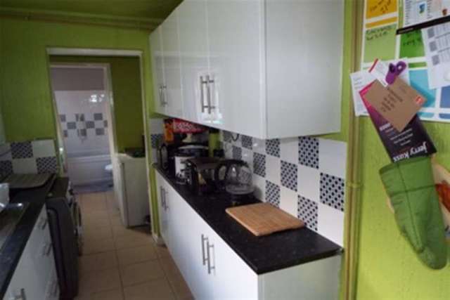  Image of 2 Bedroom Detached to rent at Stoke-on-Trent, ST1 3JA