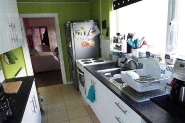  Image of 2 Bedroom Detached to rent at Stoke-on-Trent, ST1 3JA