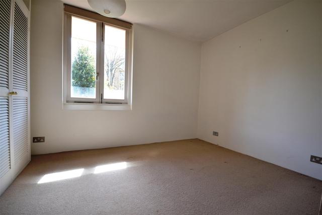  Image of 2 Bedroom Property to rent at Crouch End, N8 8AR
