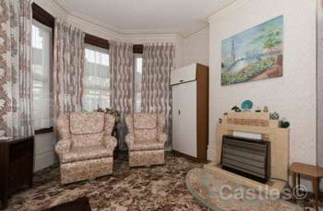  Image of 5 Bedroom Terraced for sale at Eade Road  London, N4 1DJ