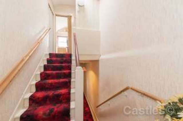  Image of 5 Bedroom Terraced for sale at Eade Road  London, N4 1DJ