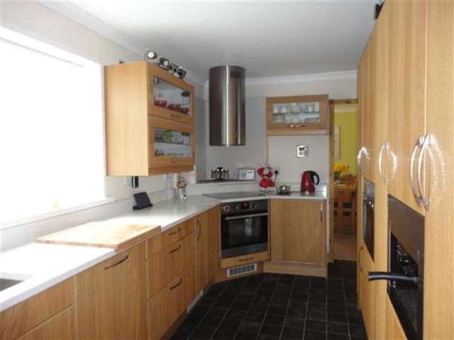  Image of 4 Bedroom Detached for sale at Caldicot, NP26 5FB